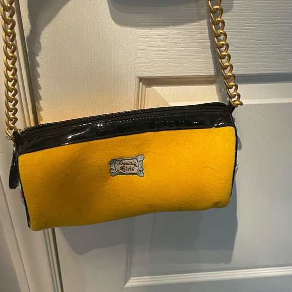 Yellow MaggiB golf purse. - Picture 5 of 5